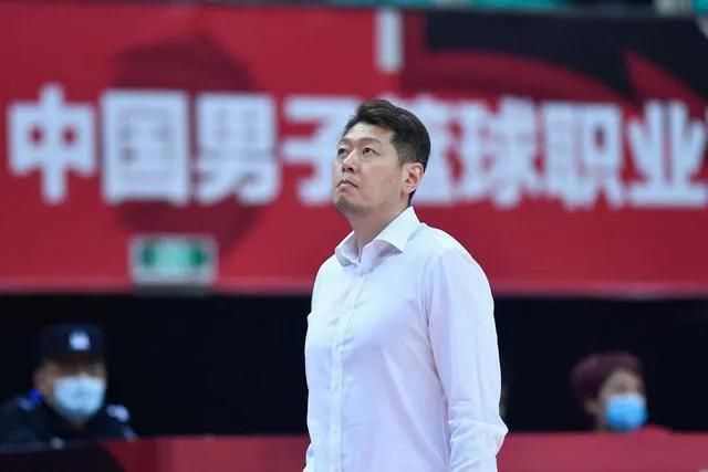 免费人成在线观看网站